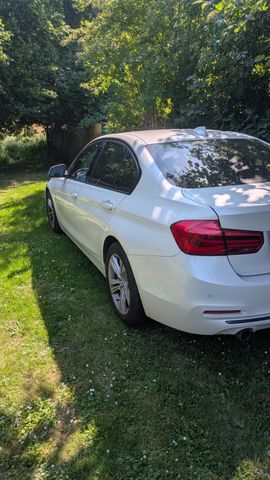 BMW 318i -