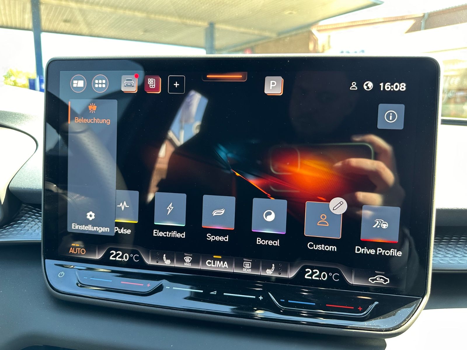 Fahrzeugabbildung CUPRA Terramar 1.5 eTSI DSG Navi/Pano/ACC/LED/AHK/GJR