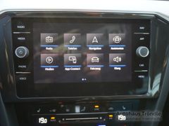 VW Passat Variant Elegance 2.0 TDI DSG Bluetooth
