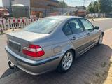 BMW 318i Lim. Xenon+Alu+Sportfahrwerk - BMW 318 aus 2003