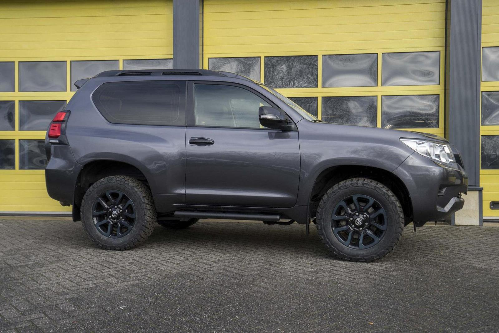 Toyota Land Cruiser 2.8 D-4D-F Comfort High Roof Blind