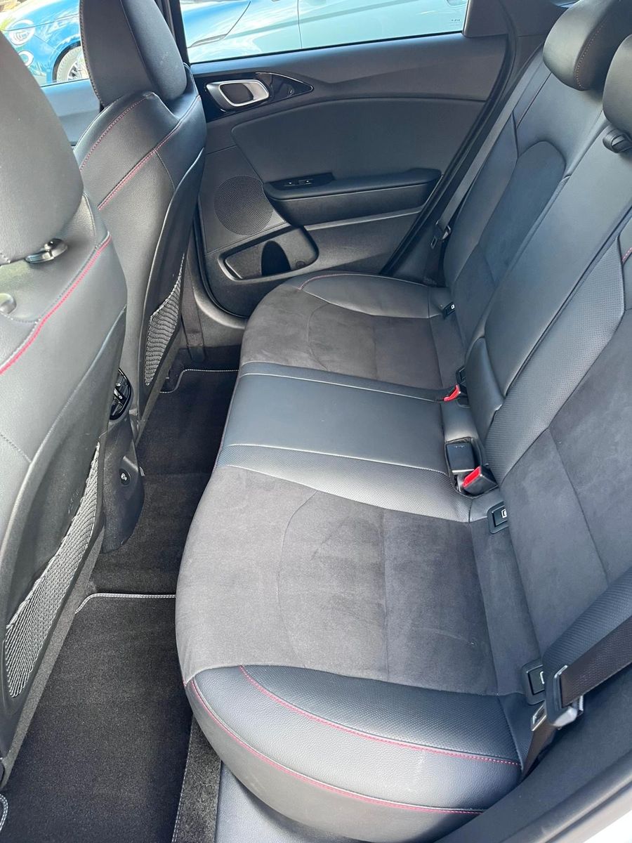 Fahrzeugabbildung Kia ProCeed GT 204PS AUTOMATIK NAVI KAMERA ACC