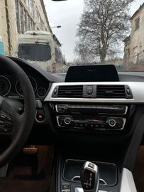 BMW 330 - 12