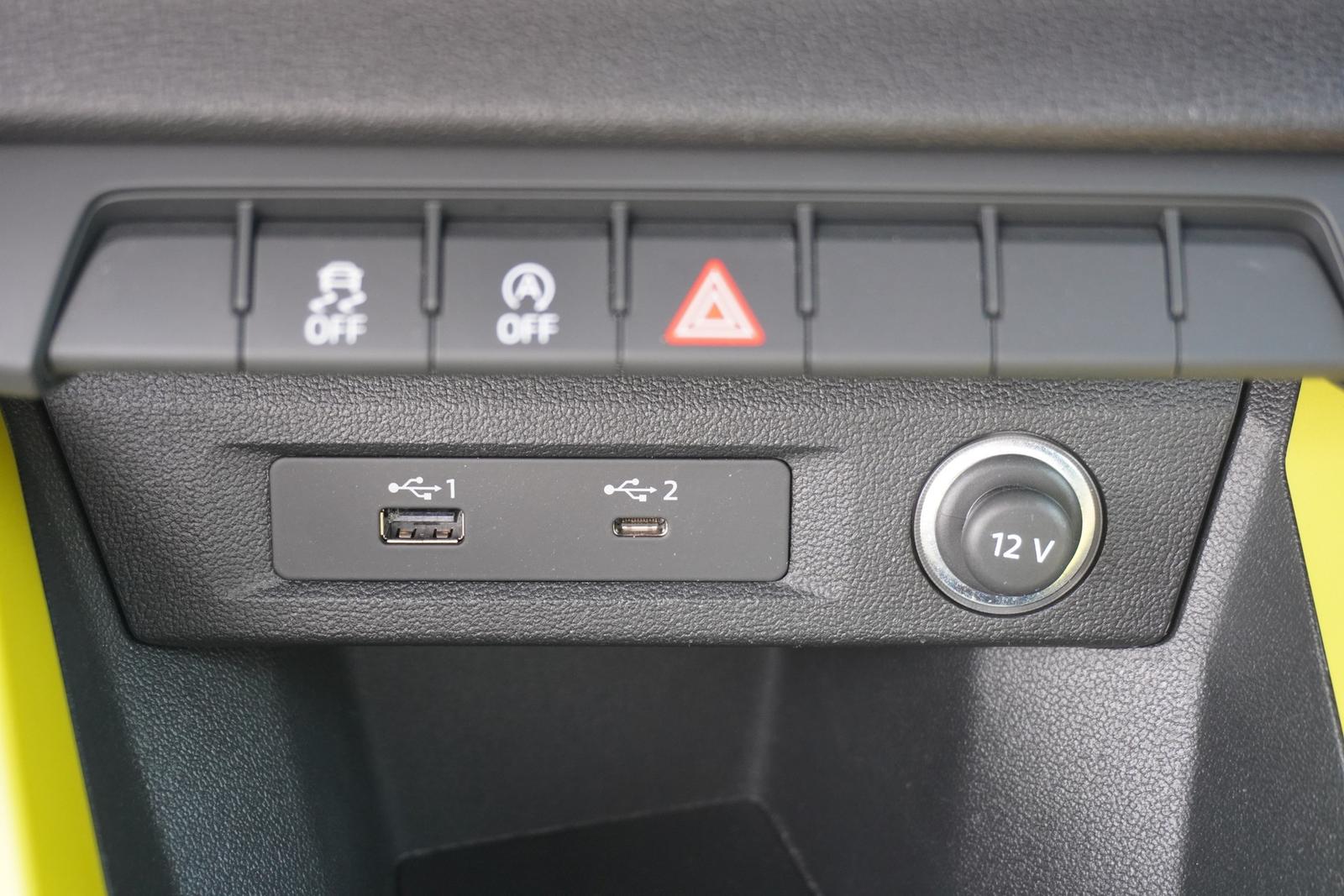 Audi A1 SB 30 1.0 TFSI S-Line LED Keyless Bluetooth