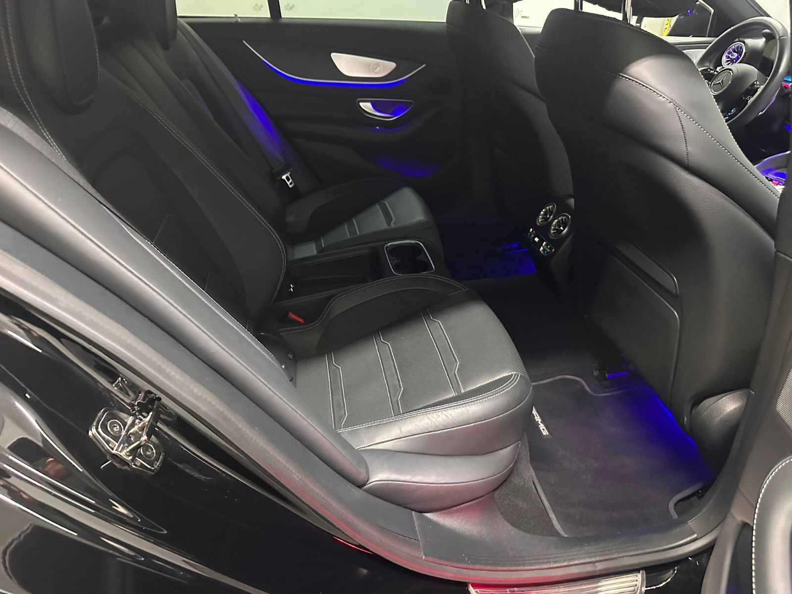 Fahrzeugabbildung Mercedes-Benz GT 63 S E Performance *SHD*KEYGO*NIGHT*SITZKLIMA