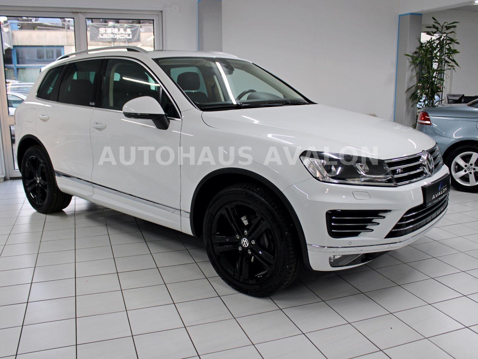 Volkswagen Touareg EXECUTIVE*R-LINE~ACC~PANO~AHK~SITZKLIMA