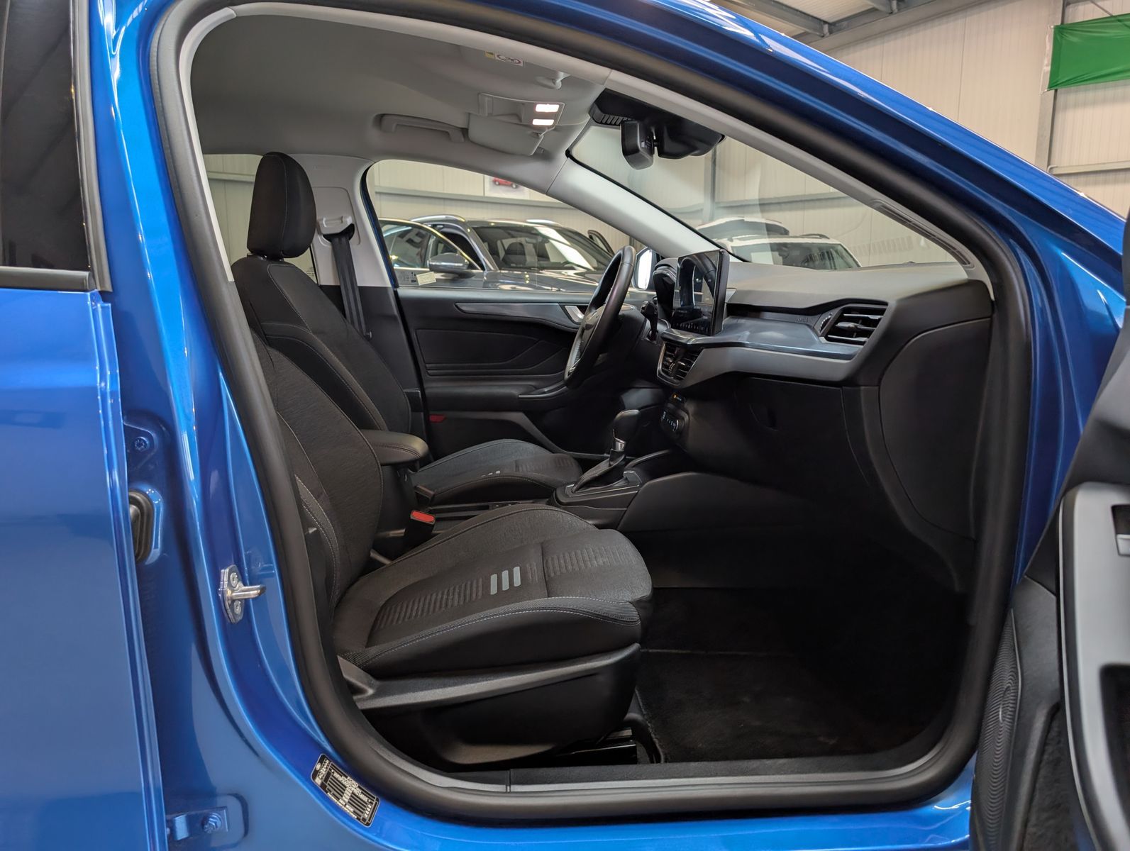 Fahrzeugabbildung Ford Focus 1.0 EcoBoost MHEV Active LED ACC Cam 17"