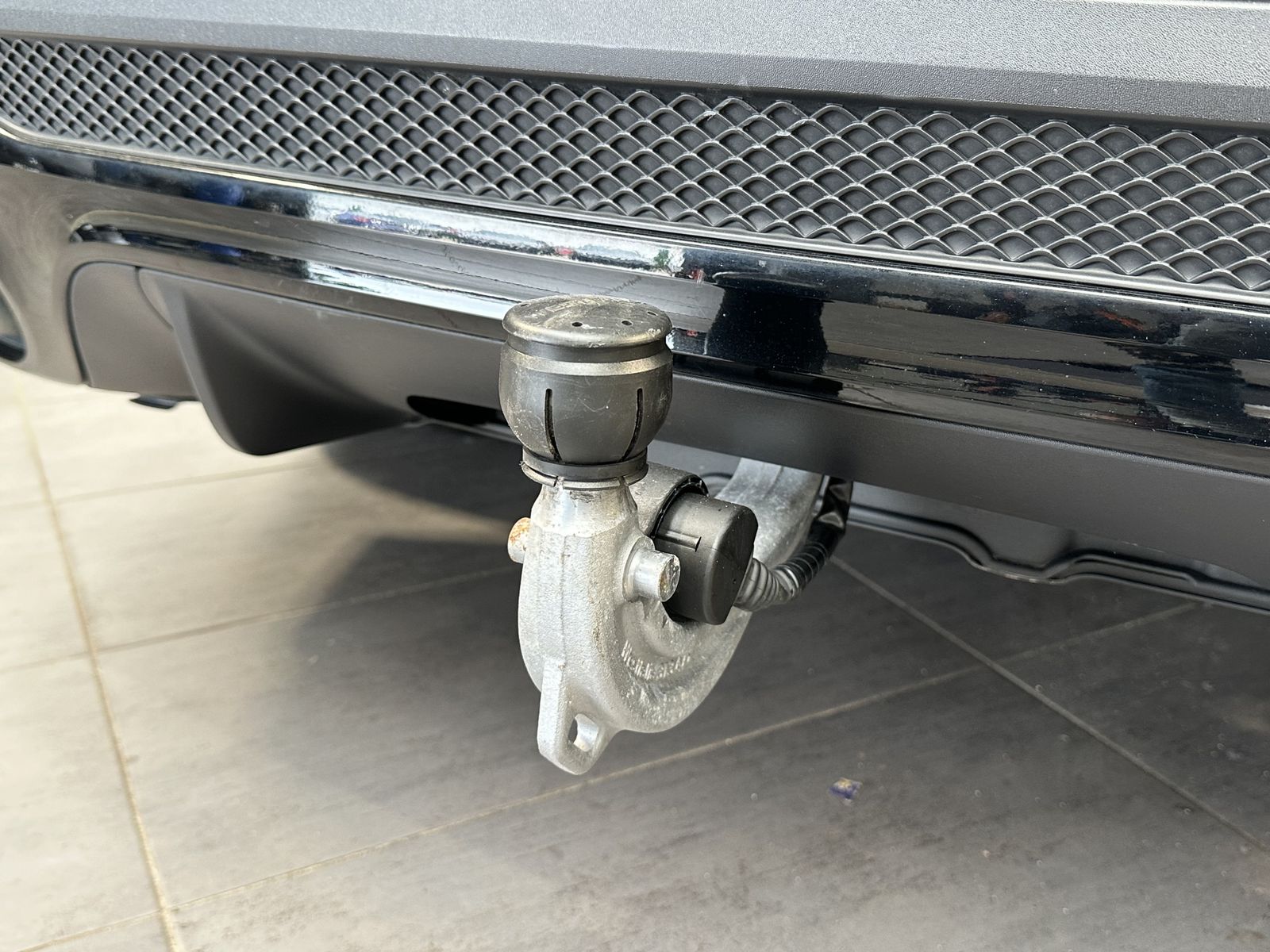 Fahrzeugabbildung Mercedes-Benz GLB 200d AMG-Line NAV+LED+AHK+KAM+WIDE+19ZO+1HD