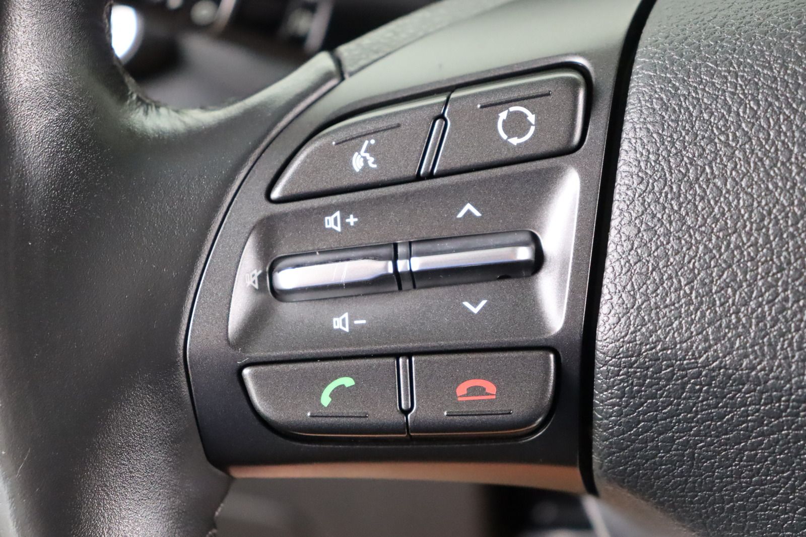 Fahrzeugabbildung Hyundai i30 T- GDi CW Family + * LED * Navi * DAB+ *