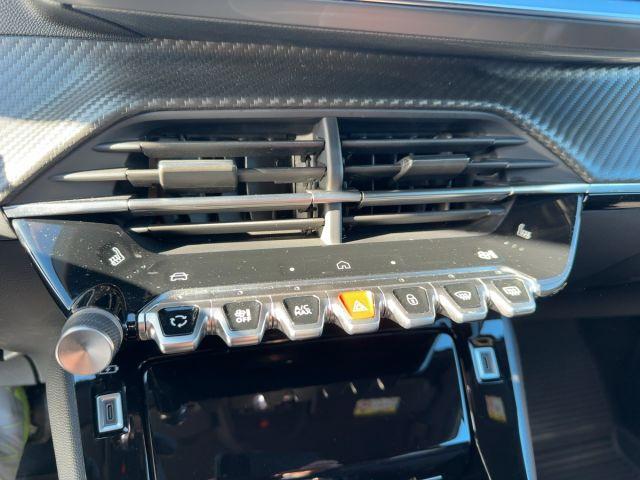 Peugeot 2008 PureTech 130 EAT8 Allure, 360° Kamera