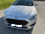 Ford Mondeo Turnier ST-Line Allrad - silberne Ford Mondeo