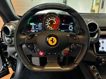 2019 Ferrari GTC4LUSSO — миниатюра 12