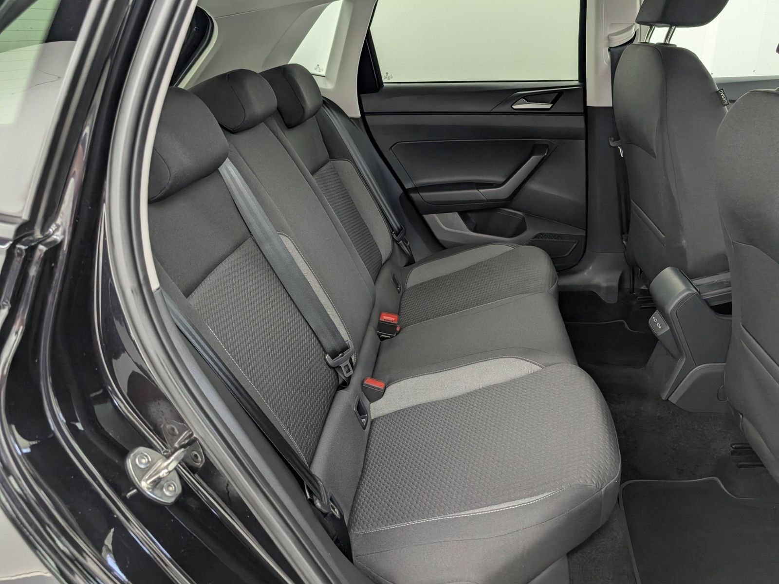 VW Polo 1.0 Life Klimaanlage LED SHZ Allwetter – Bild 11