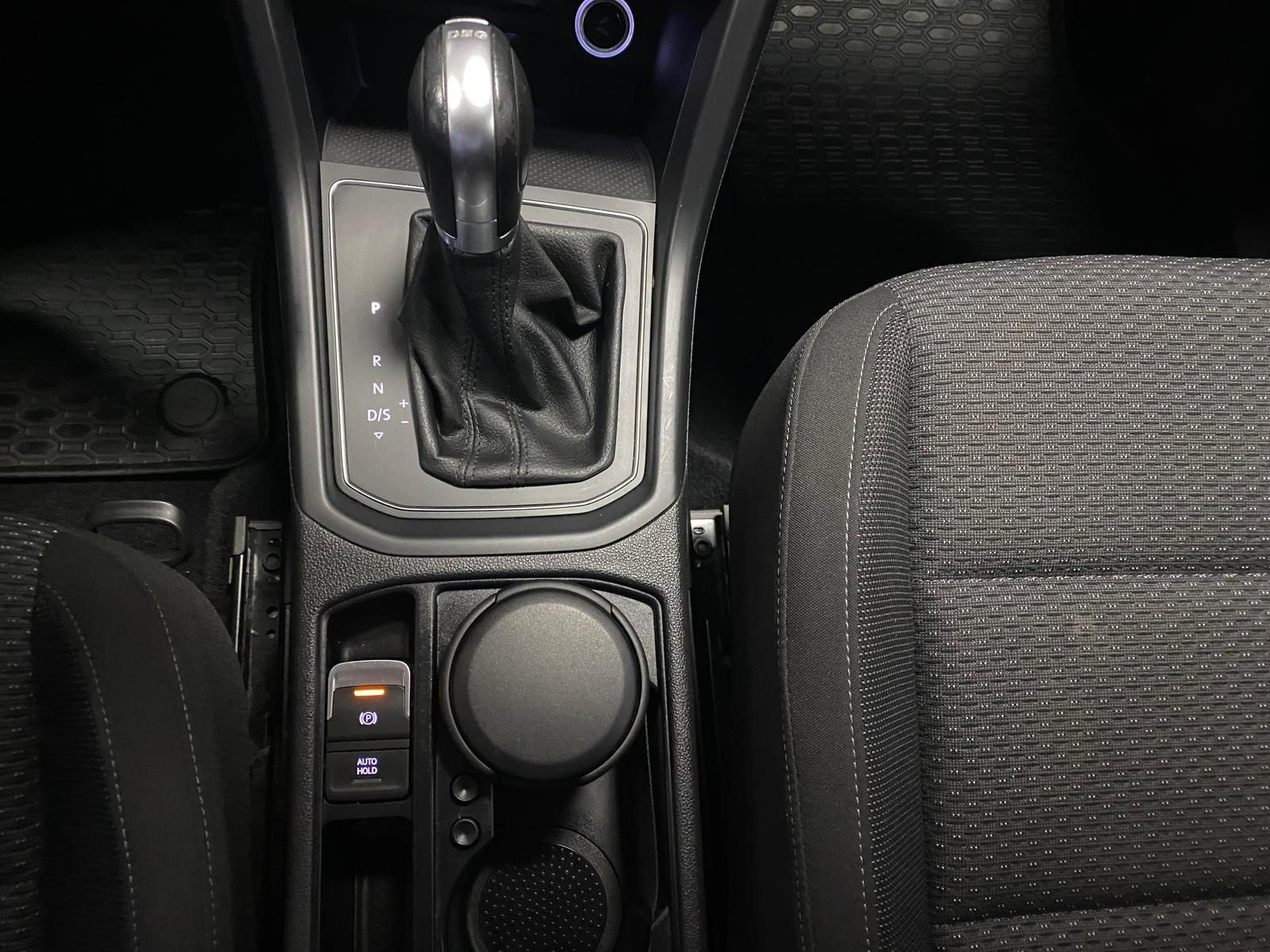 Fahrzeugabbildung Volkswagen Touran 1.4 TSI  Comfortline BMT/Star+ACC+3ZKLIMA