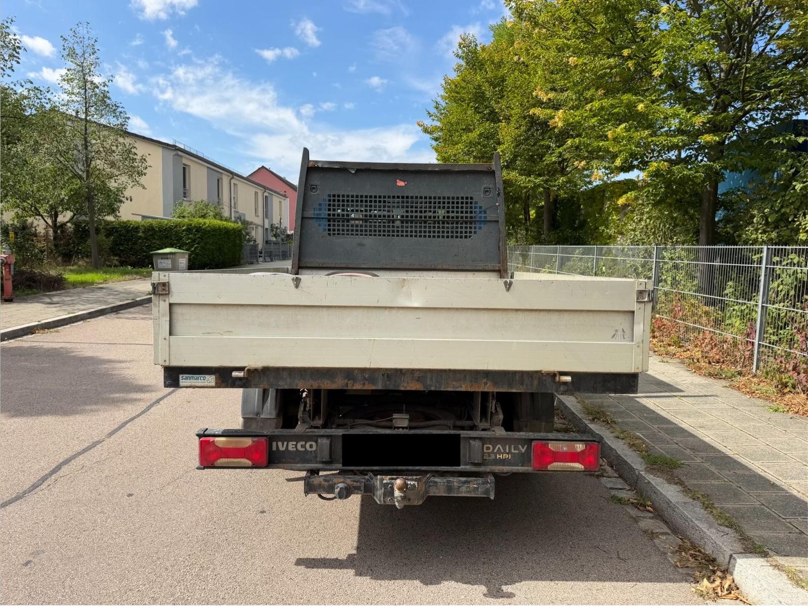 Iveco Daily 2.3 HPi Pritsche Doka 