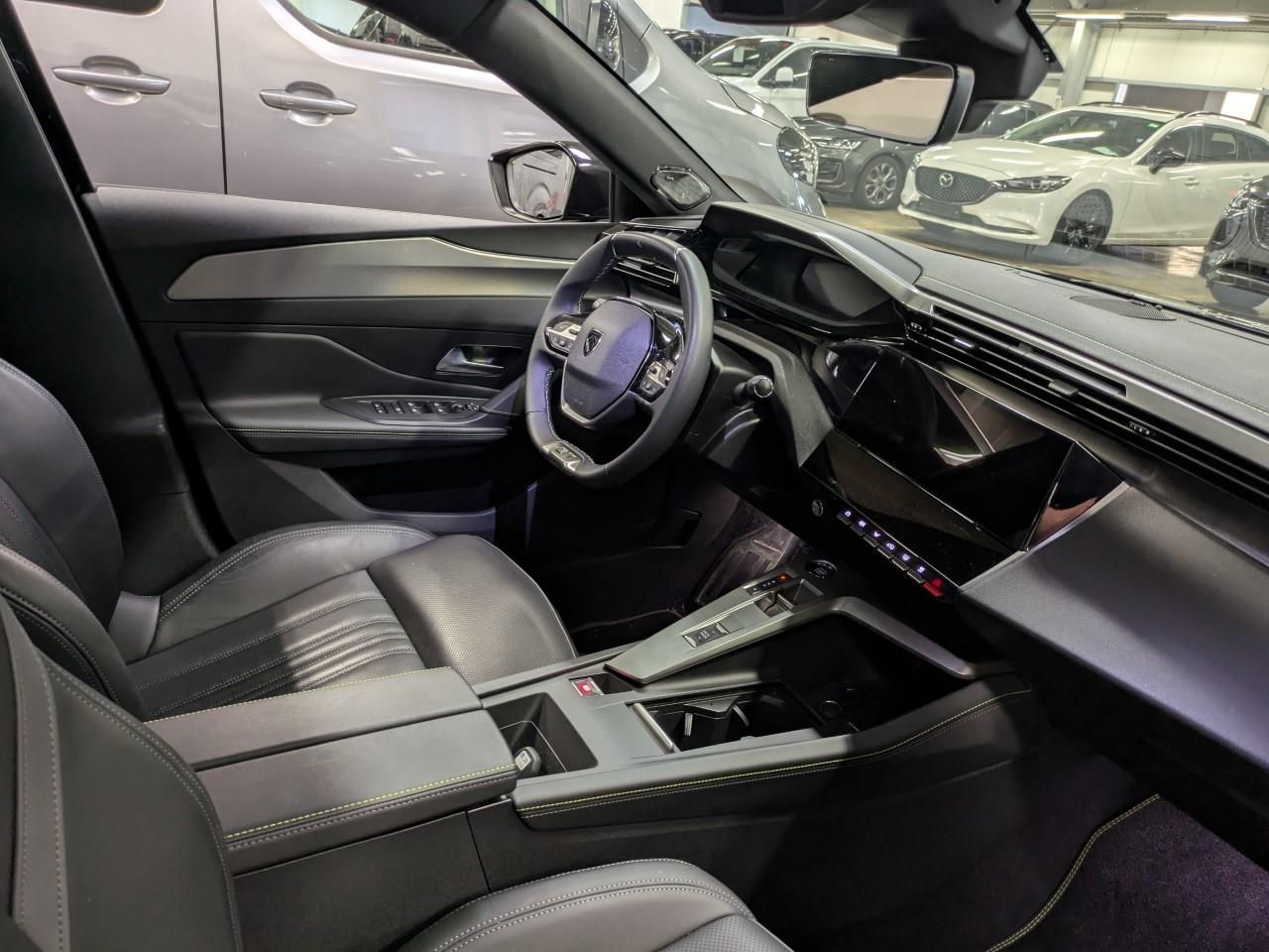 Fahrzeugabbildung Peugeot 408 GT 1.6 Plug-In Hybrid 225 e-EAT8