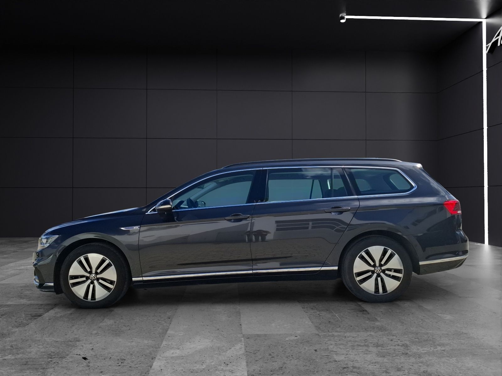 Fahrzeugabbildung Volkswagen Passat Variant GTE LED Navi ACC RFK SH LM