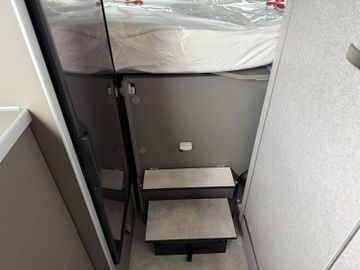 HYMER  ERIBA  HYMERCAR Grand Canyon S CrossOver 600 Winterpaket AHK 2.8