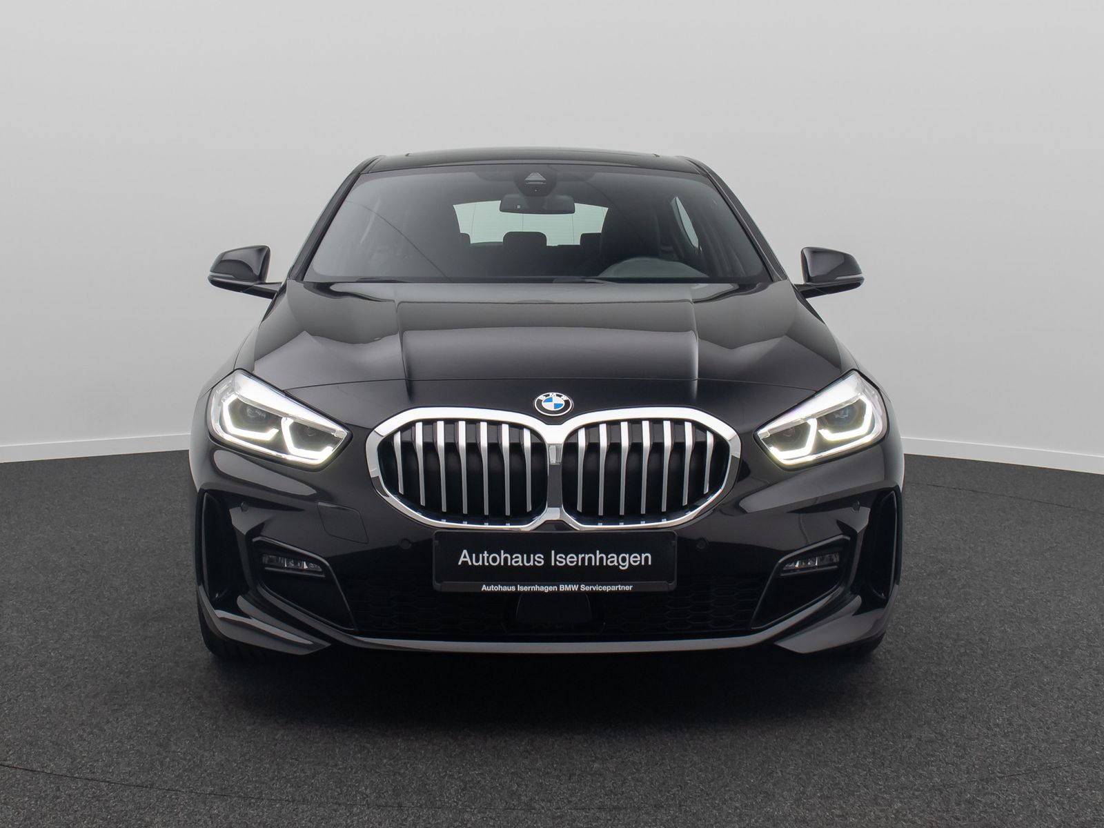Fahrzeugabbildung BMW 120i M Sport Panoram Kamera DAB HiFi Komfort LED