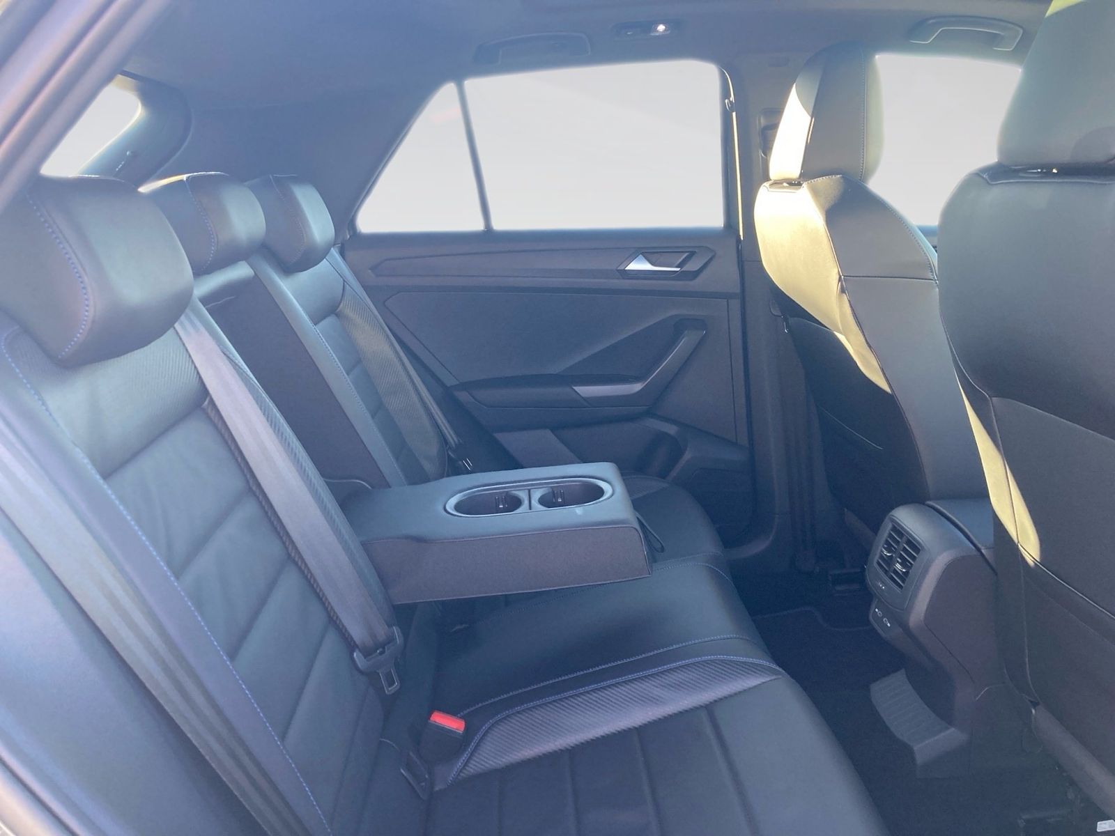 Volkswagen T-Roc - Bild 10