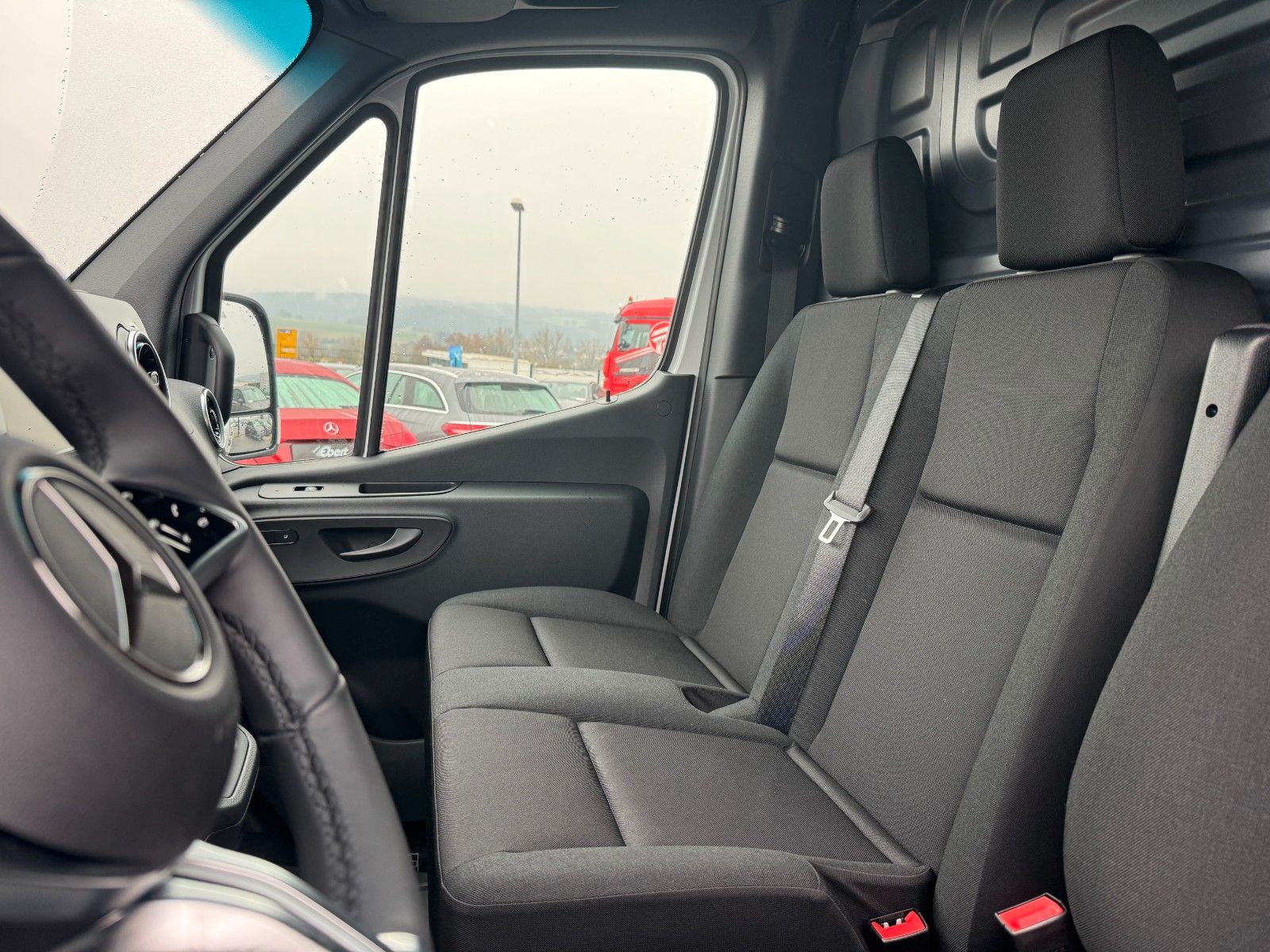 Fahrzeugabbildung Mercedes-Benz Sprinter 319 CDI 4325 LED Klimaautom Kamera