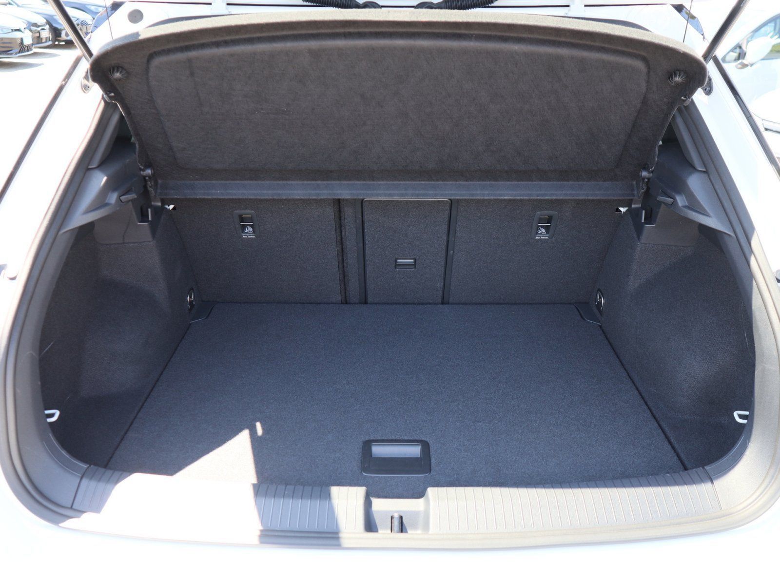 Volkswagen T-Roc - Bild 13