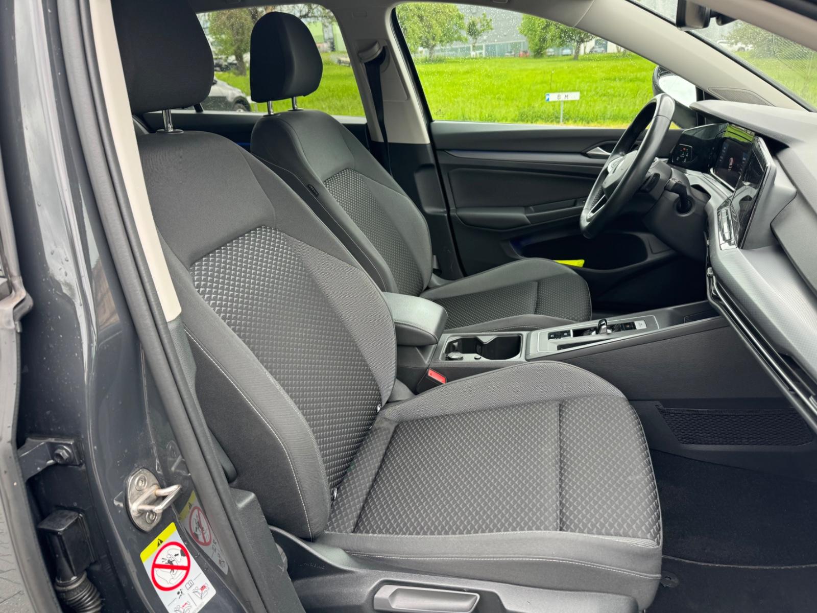 Volkswagen Golf VIII 1.0 eTSI Active NAVI*KLIMATRONIK*MTL* — 12
