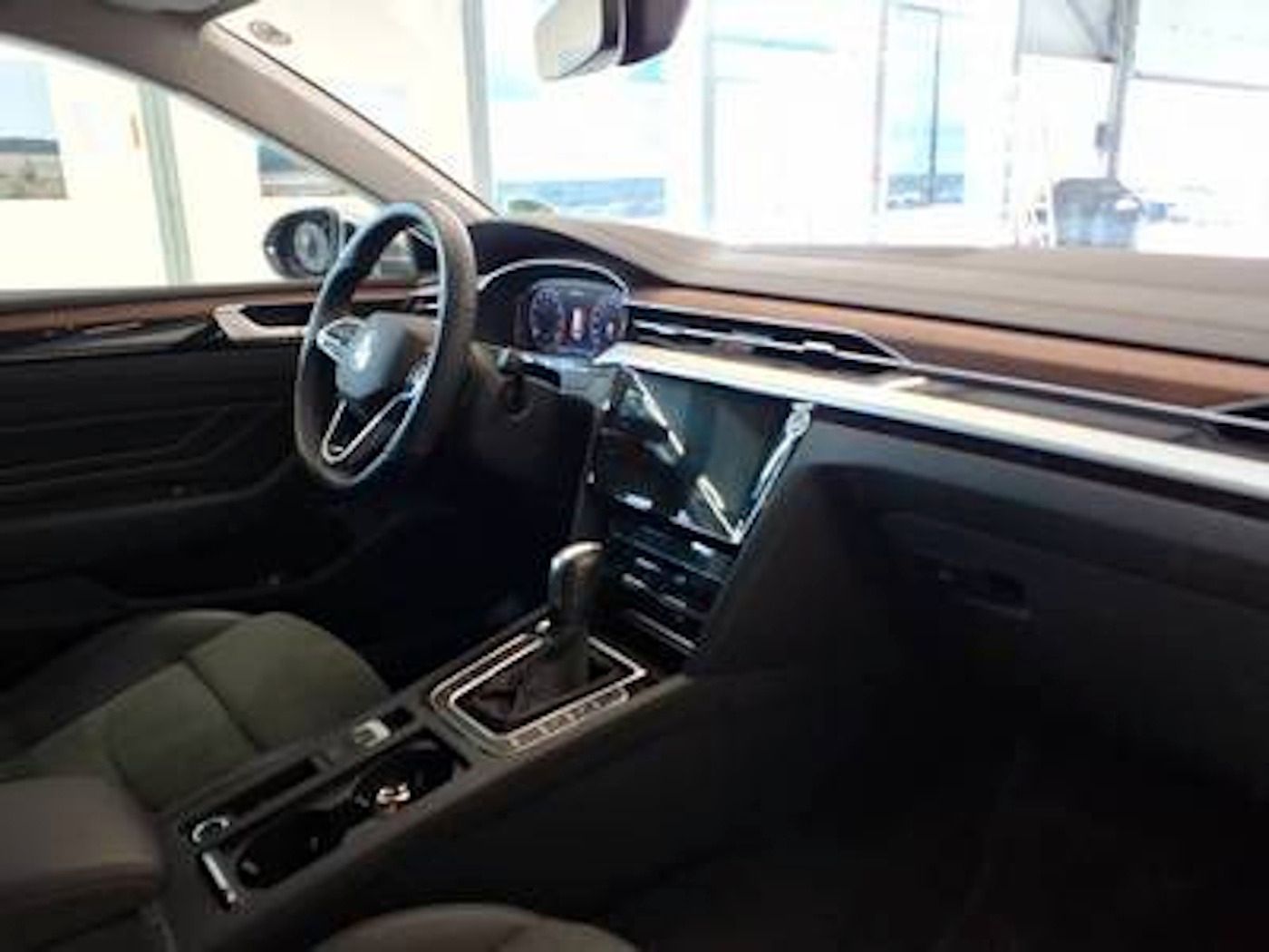 Fahrzeugabbildung Volkswagen Arteon SB 2.0 Elegance NEU60T DSG AHK Matrix KAM