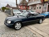 Mercedes-Benz E 220 Cabrio Final Edition *AMG-Alufelgen*Top-Zu - Mercedes-Benz E 220 aus 1997