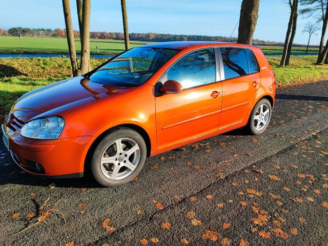 Volkswagen Golf 5 FSI 1,6