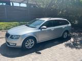 Skoda 5 auf 100km, Skoda Octavia 1.4 g-tec, Lüc... - Skoda Octavia mit CNG-Antrieb: Kombi, 1.4