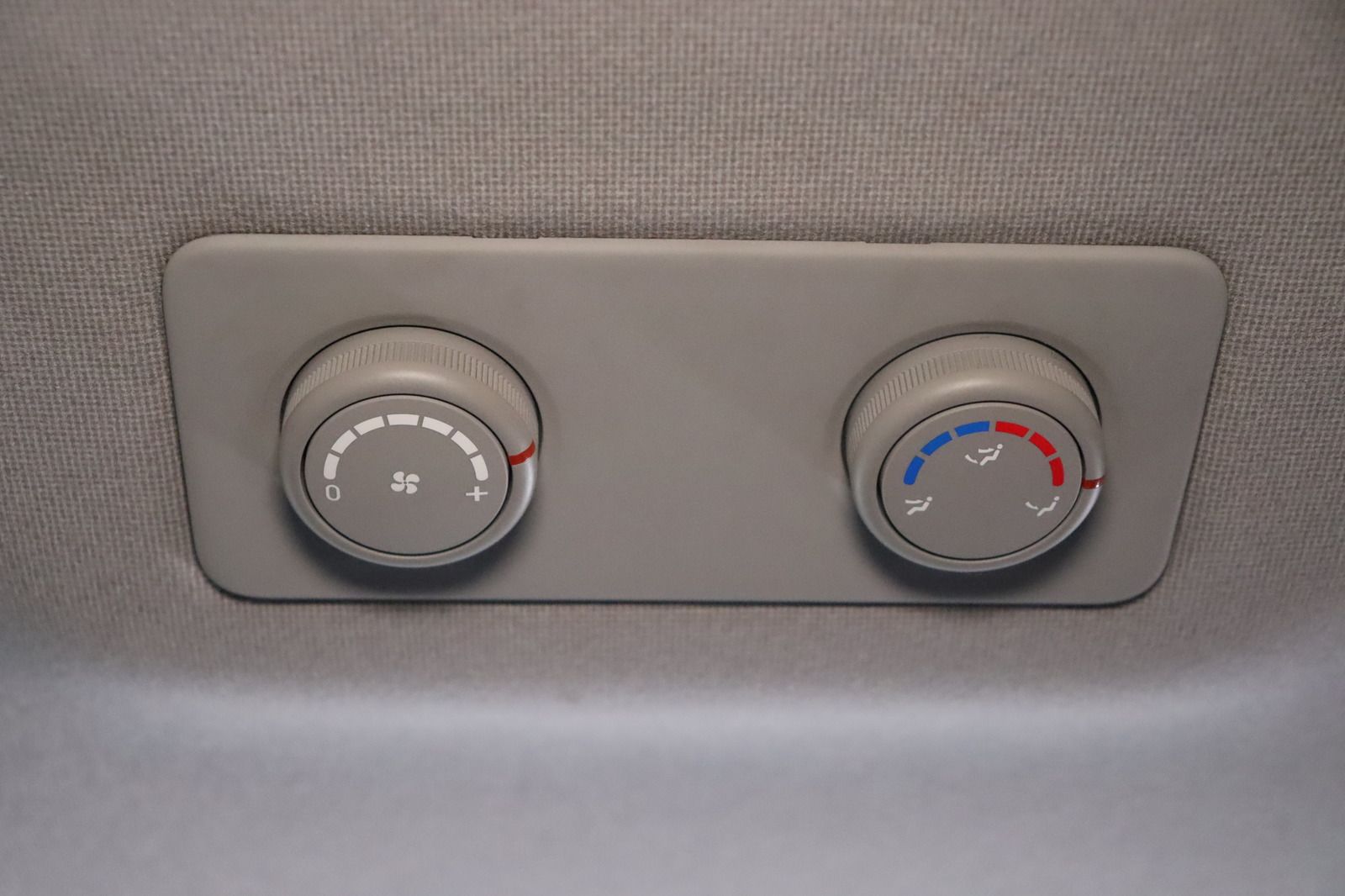 Fahrzeugabbildung Hyundai H-1 2.5CRDi Starex * RFK * Lenkradhzg. * Navi