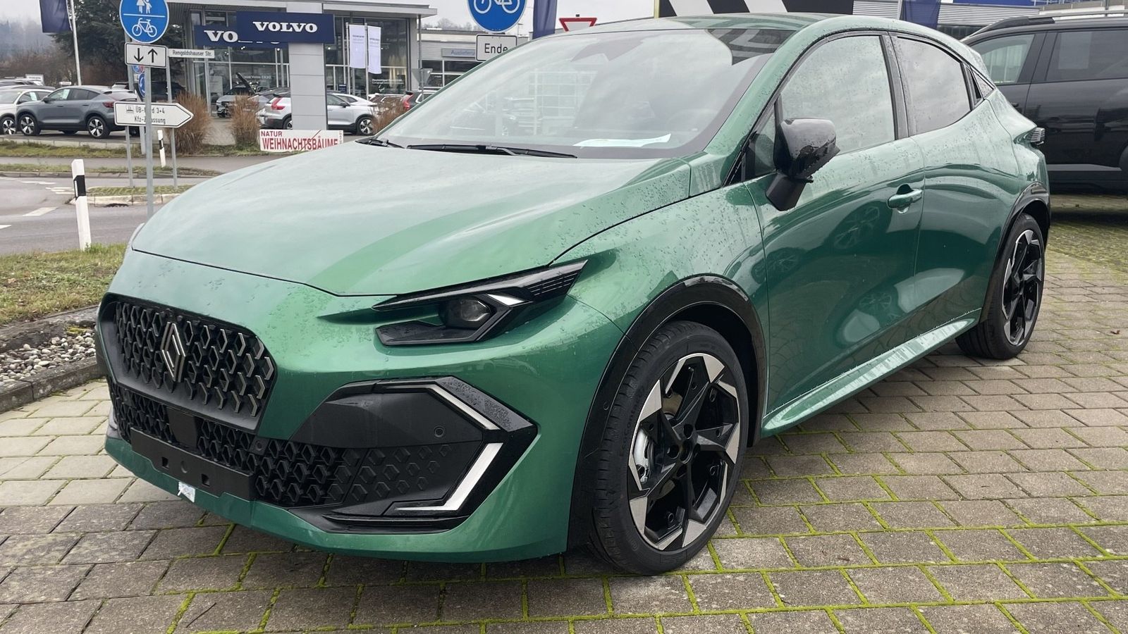 Fahrzeugabbildung Renault Clio Techno Full Hybrid E-Tech 160
