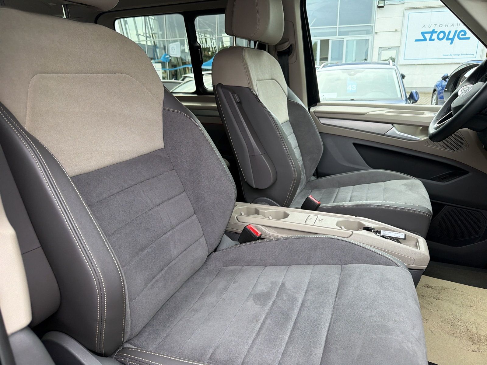 T7 Multivan Life L.TDi DSG 7S Navi Stand AZV