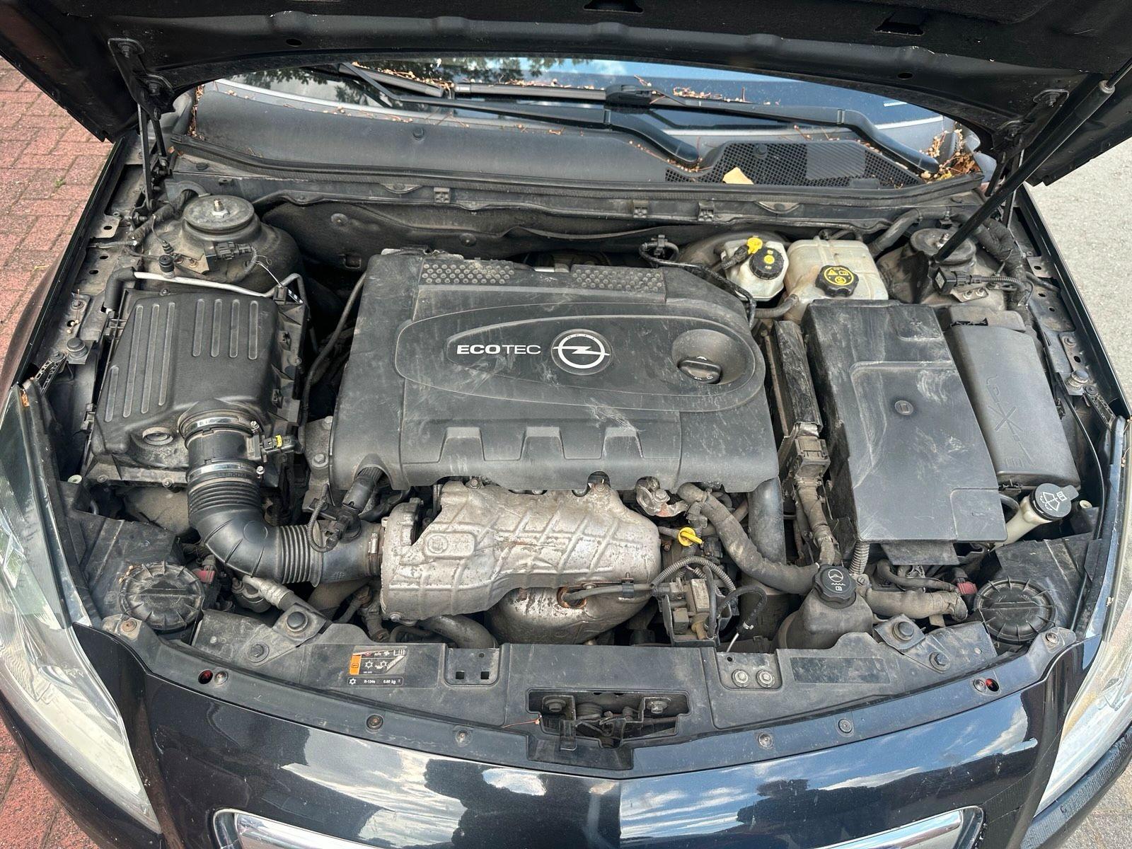 Opel Insignia 2012 — photo 12