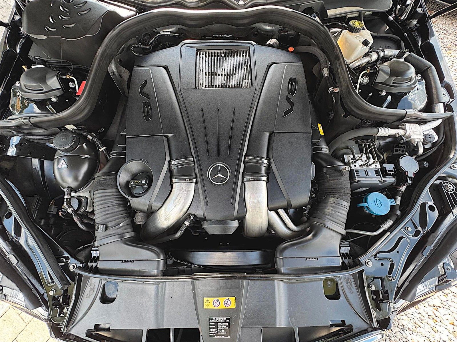 Fahrzeugabbildung Mercedes-Benz E 500 CGI AMG Black Edition *ACC*Pano*Airmatic*