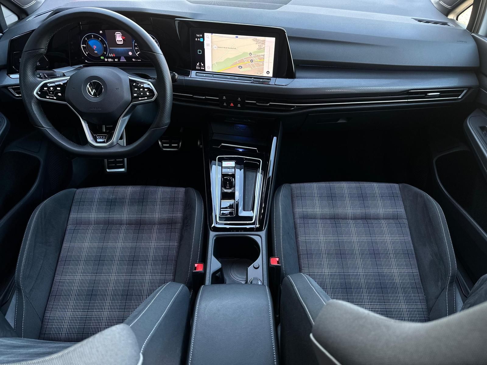 VW Golf 2.0TDI GTD* MATRIX#SHZ#LH#ACC#SPUR#TOT#NAVI - Image 10