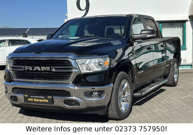 RAM 1500 5.7l Crew Cab + langes Bett, Navi-App