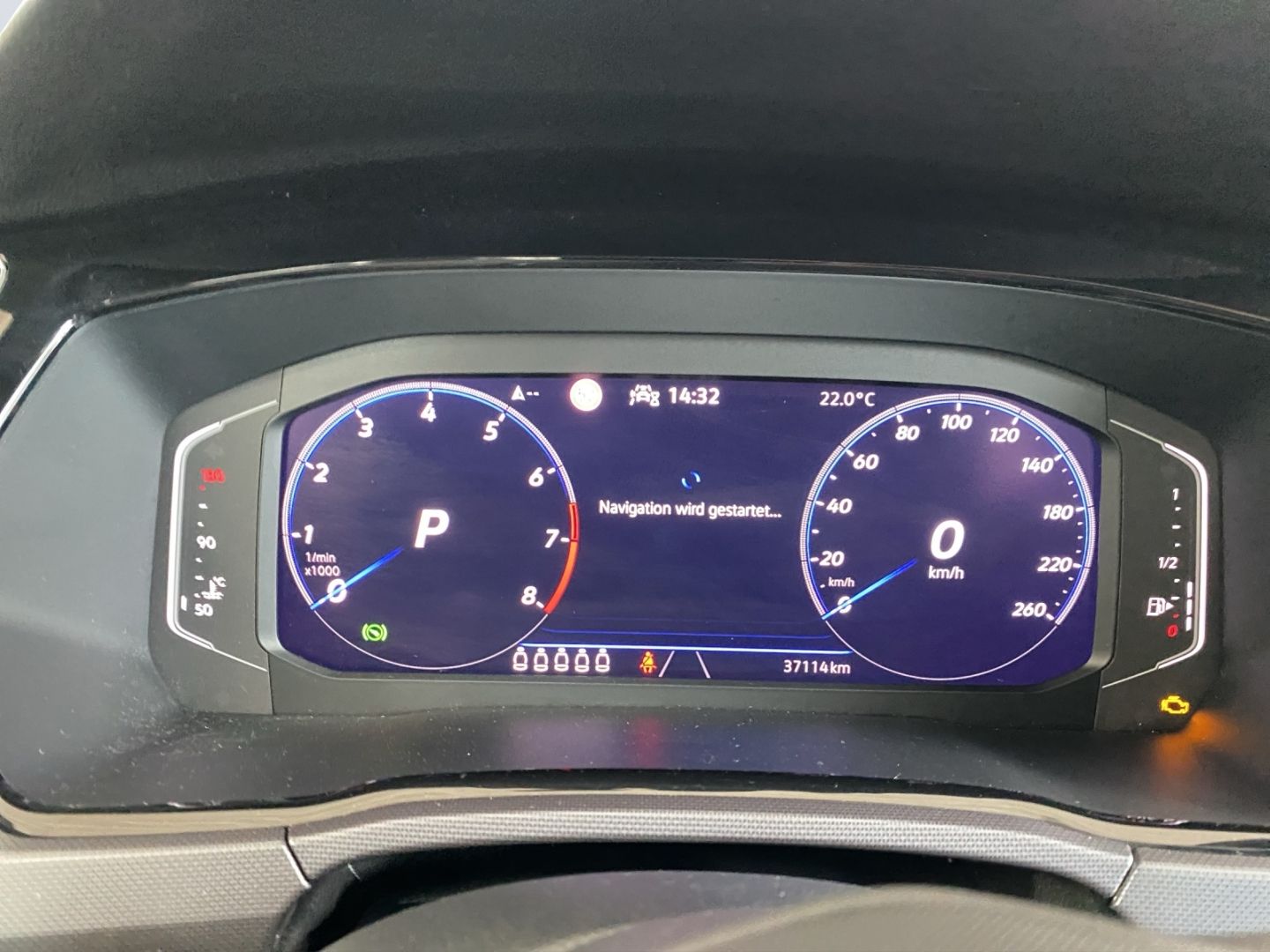 Touran Highline R-Line 1.5TSi DSG 110kW AHZV LED