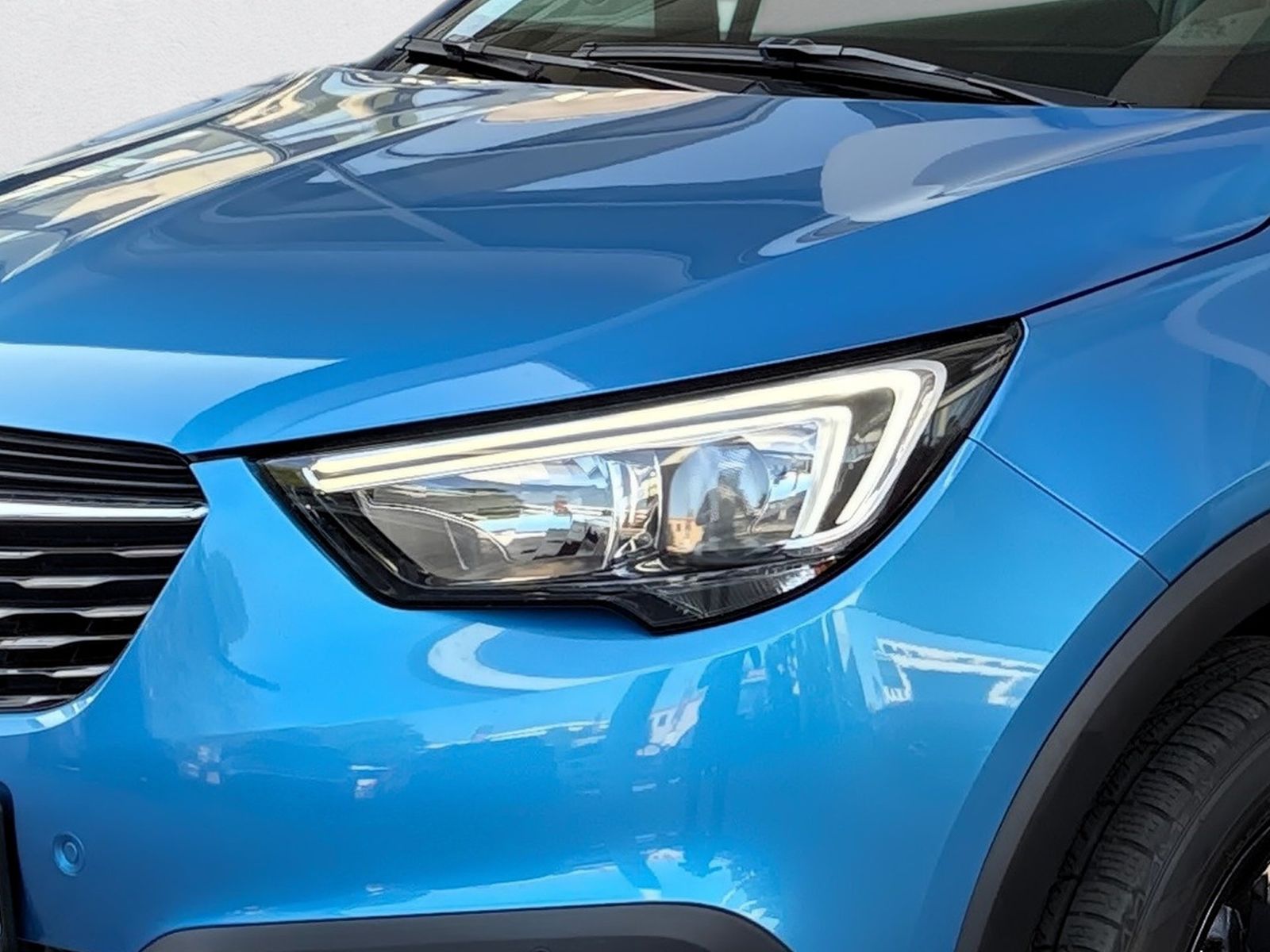 Fahrzeugabbildung Opel Crossland 1.2 Turbo Innovation Navi,SHZ,PDC,LM
