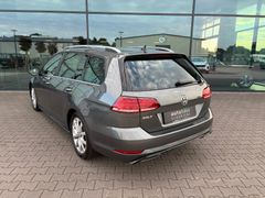 Fahrzeugabbildung Volkswagen Golf VII Variant 1.5 TSI Highline *PANO*R-LINE*