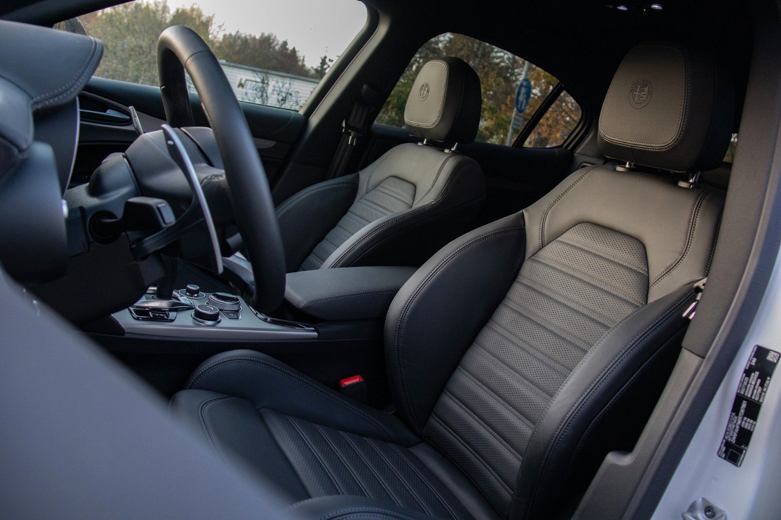 Fahrzeugabbildung Alfa Romeo Stelvio Veloce 2.2 Q4 AT8 * ab 309€/Monat o. Anz
