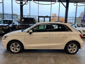 MYAUTOCENTER – Gebraucht- und Jahreswagen mit Werkstattservice in Pfaffenhofen Audi A1 Sportback basis *2. Hand*Klima*Navi*PDC*SHZ*