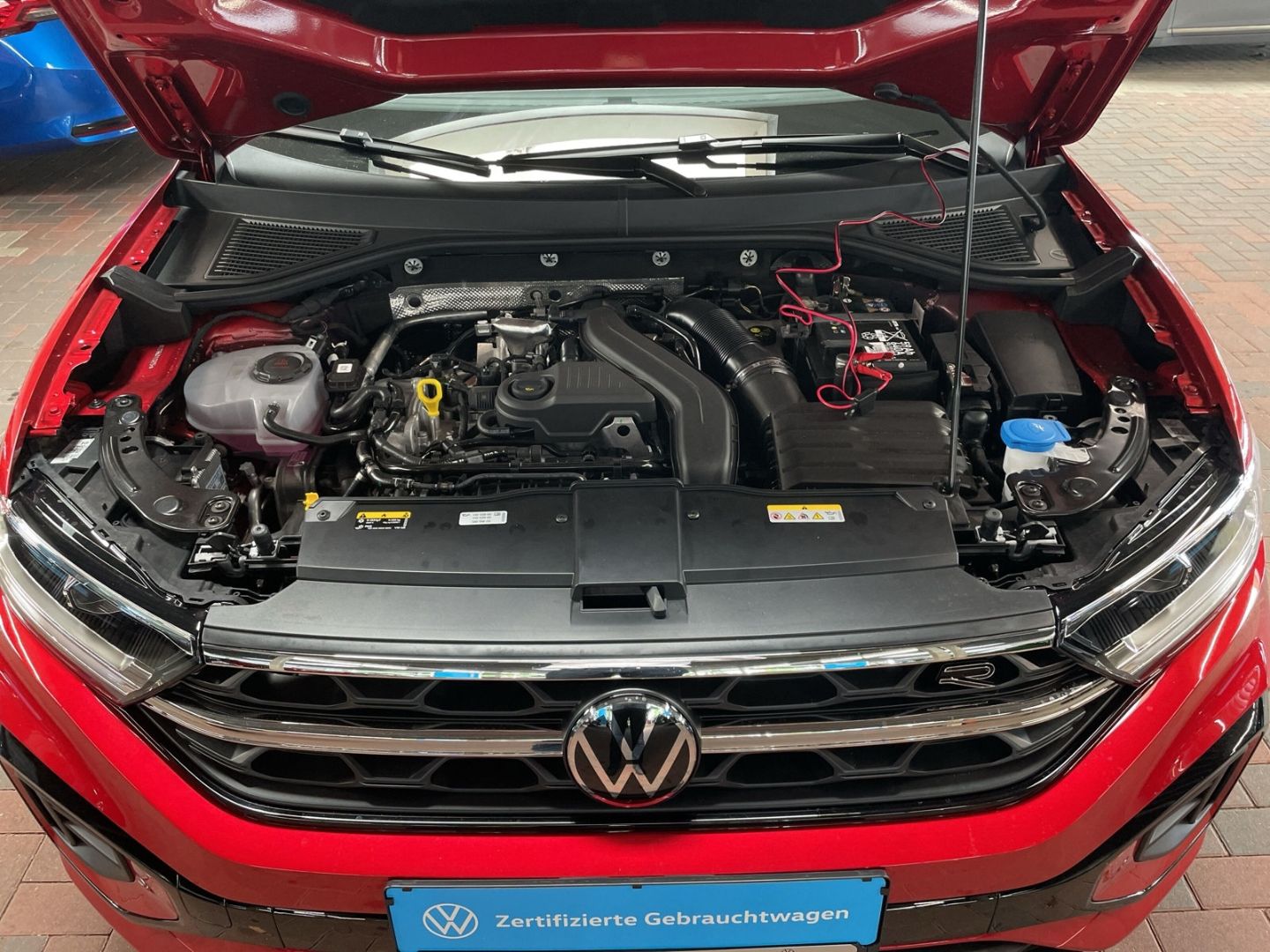 Fahrzeugabbildung Volkswagen T-Roc Cabriolet R-Line 1.5 TSI DSG Sportpaket Na
