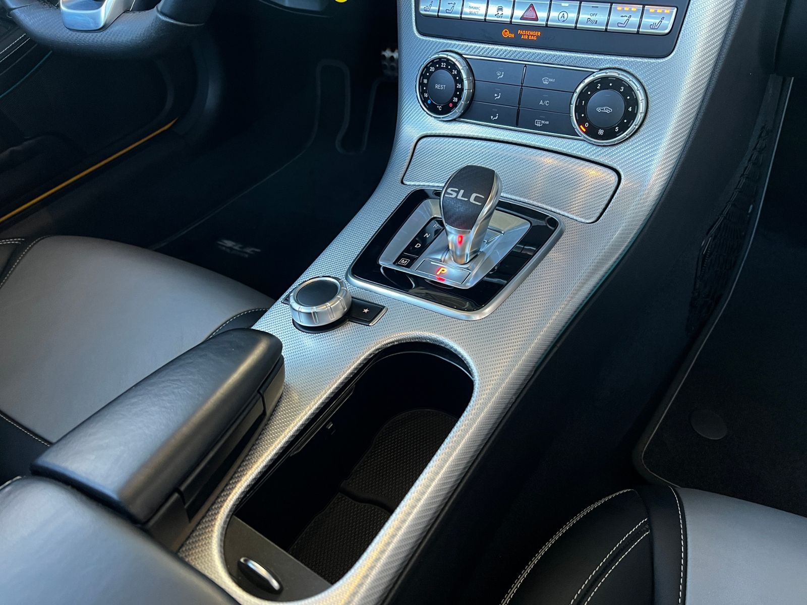 Fahrzeugabbildung Mercedes-Benz SLC 300 Final Edition H/K AMG LED NAVI ALU