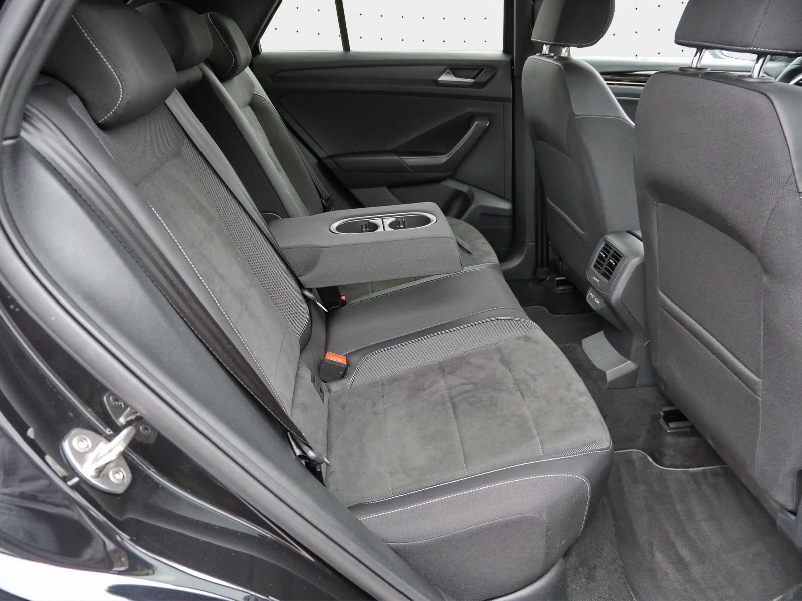 Volkswagen T-Roc - Bild 16