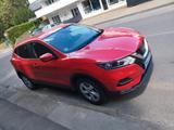 Nissan Qashqai 1.2 DIG-T | SUV | Navi | 1. Hand - Nissan Qashqai Gebrauchtwagen in Frankfurt
