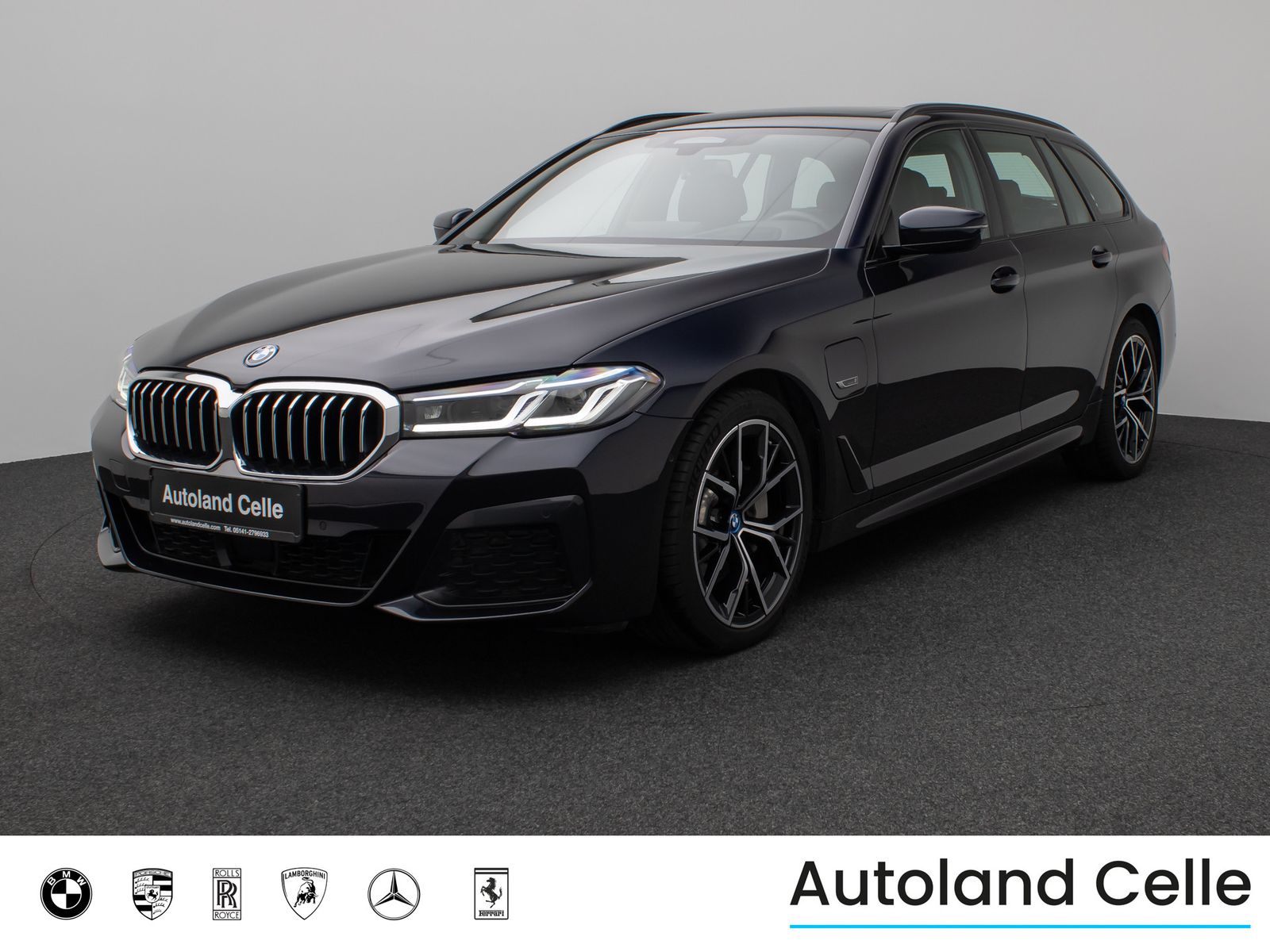 Fahrzeugabbildung BMW 530e xD M Sport Individual Panorama HUD H/K Voll