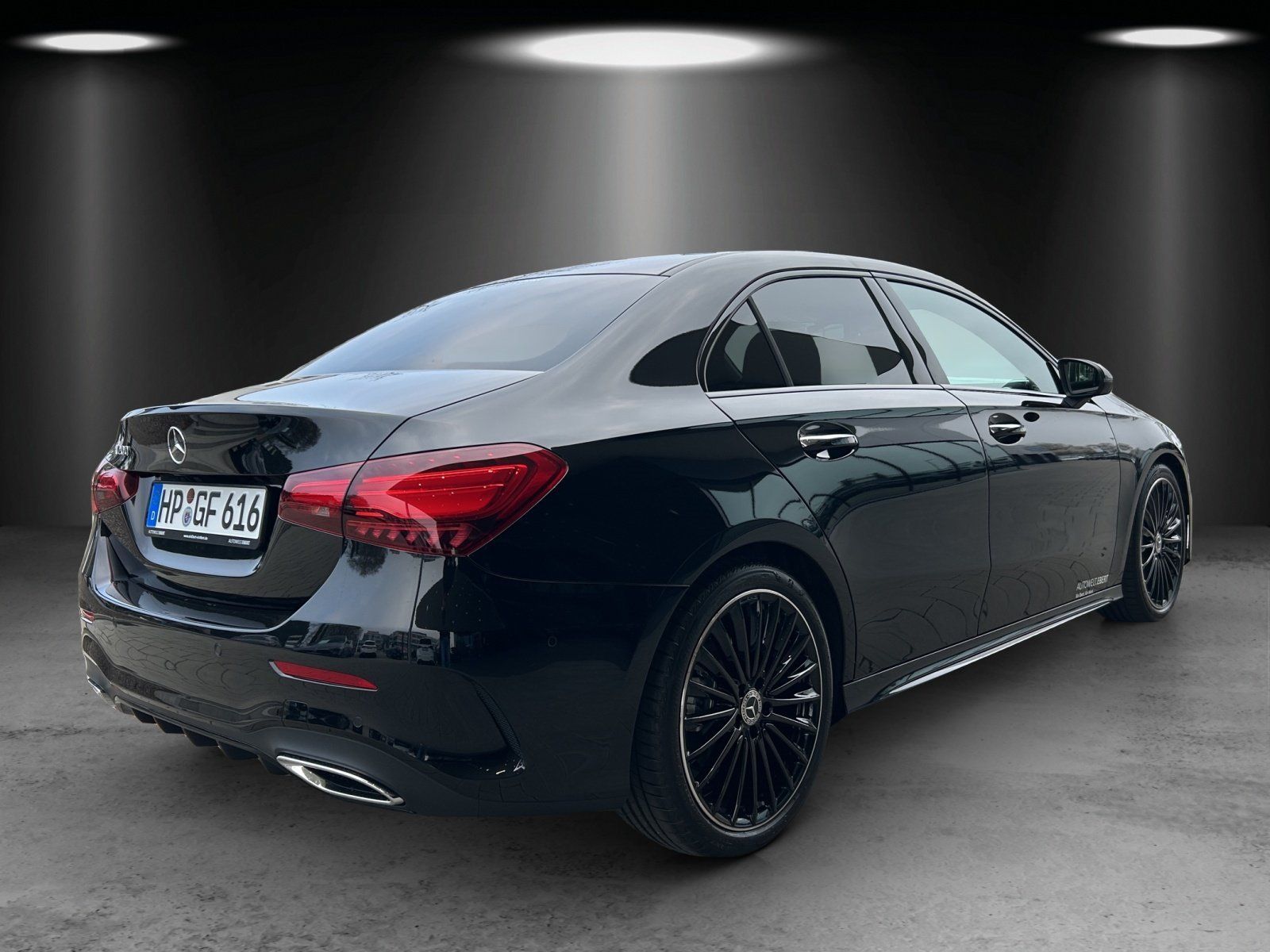 Fahrzeugabbildung Mercedes-Benz A 200 Lim AMG Standhzg MEMORY Multibeam DISTRO