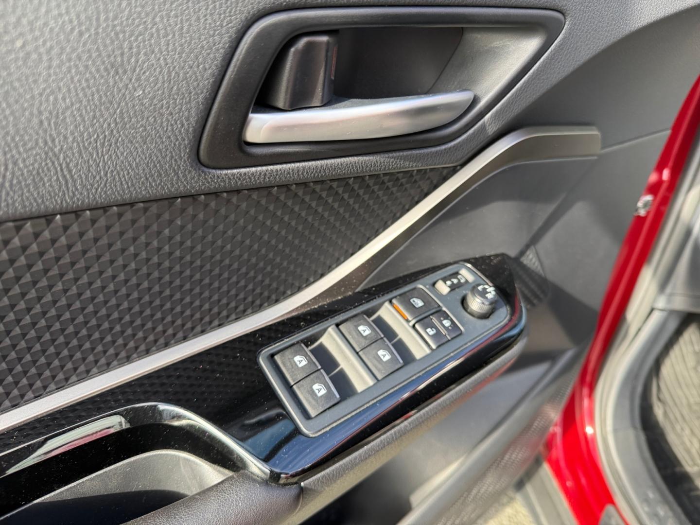Toyota C-HR 1.8 Hybrid Team D *Bi-LED*ACC*CAM*SHZ*PDC*